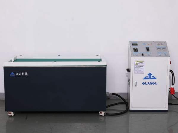 金屬拋光機(jī) 金屬拋光機(jī)